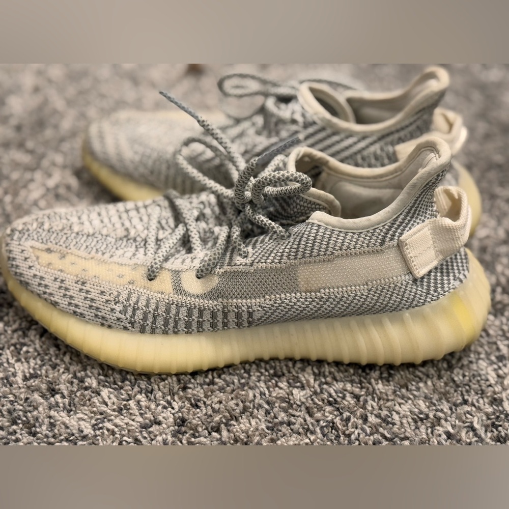 Yeezy 350 Static - Picture 2 of 5